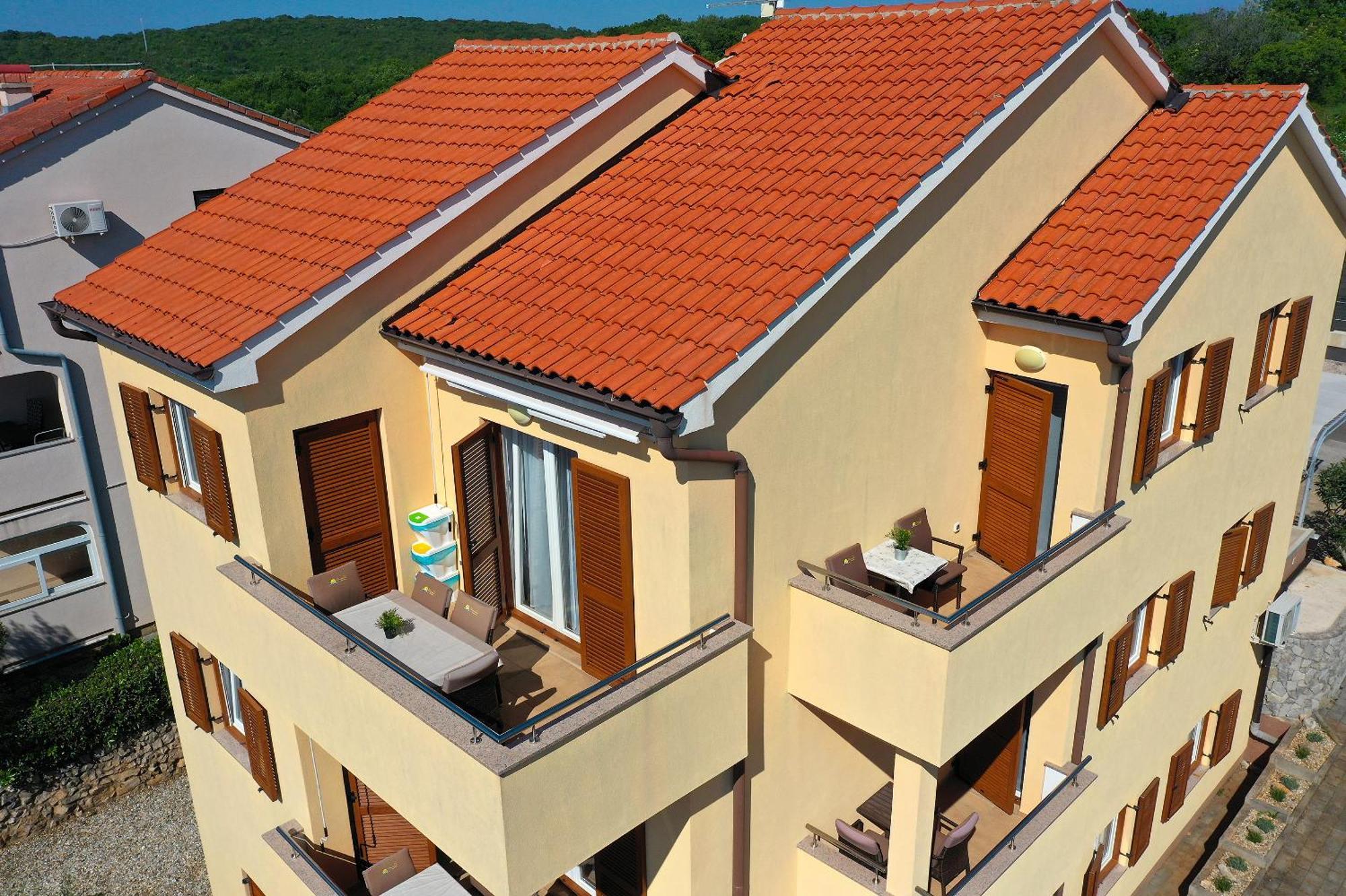 Apartments Omanovic Cizici Exterior photo